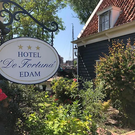 & Restaurant De Fortuna 3*