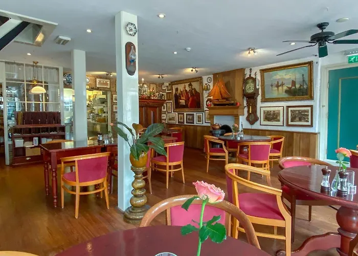 & Restaurant De Fortuna 3*