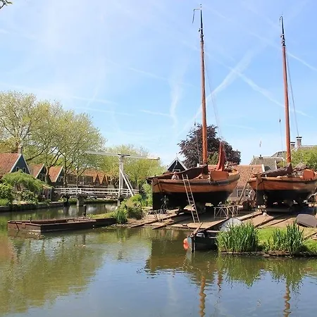 & Restaurant De Fortuna מלון 3*